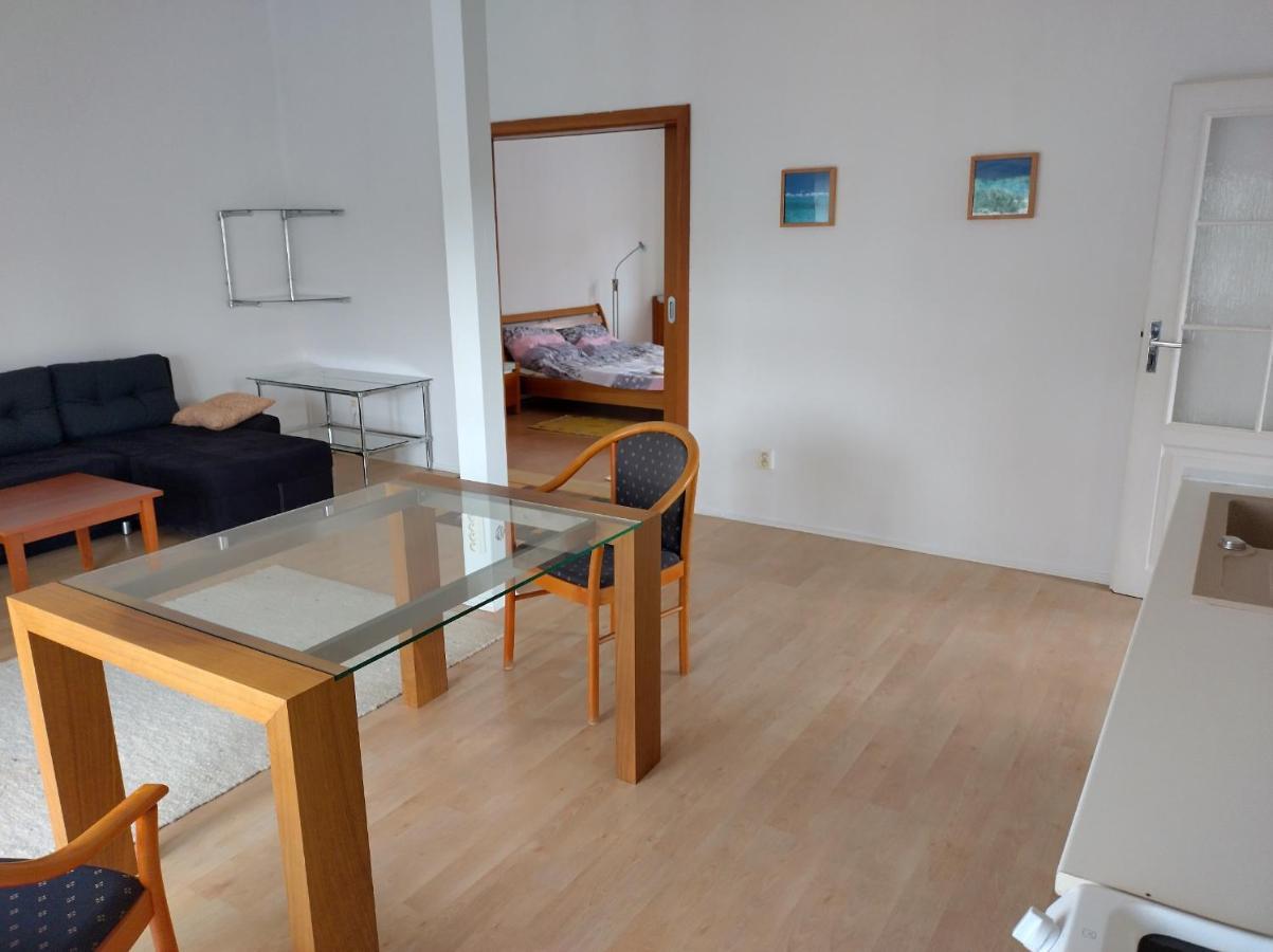 Apartment1 Pilsen-Ujezd Exterior photo
